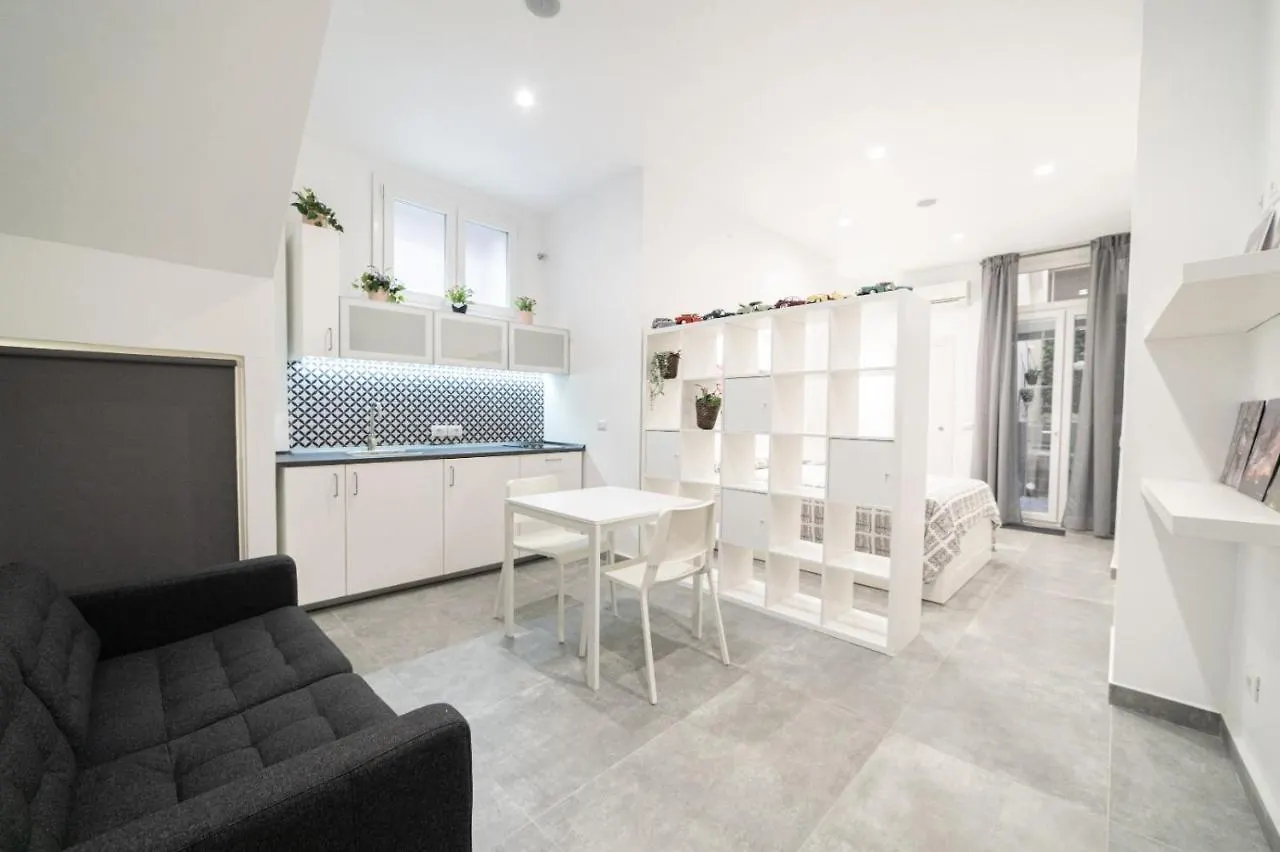 Reyhome Santa Filomena Catania 0*,